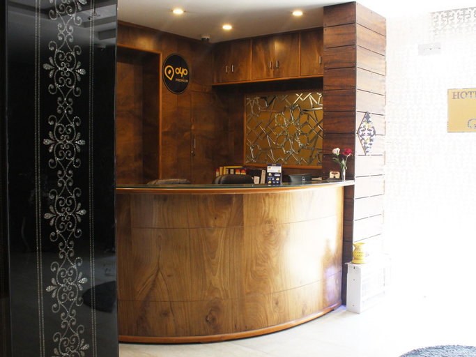 OYO 2361 Hotel Gopi Nath The Grand, Karnal