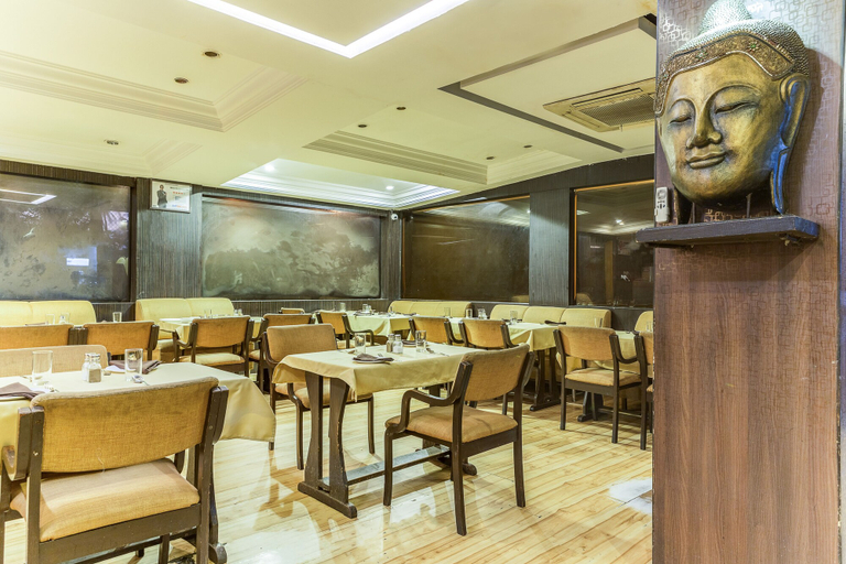 Food & Drinks 5, Treebo Trend Sea Side, Mumbai Suburban