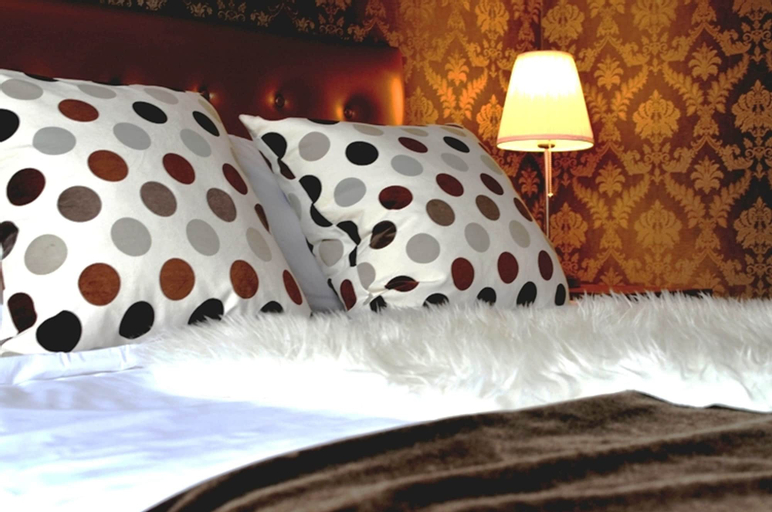 Bedroom 8