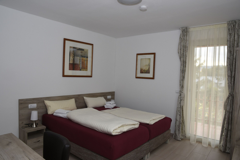 Bedroom 4, Hotel Soad, Göppingen