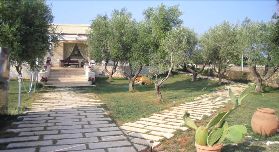 Hotel Reverse, Brindisi