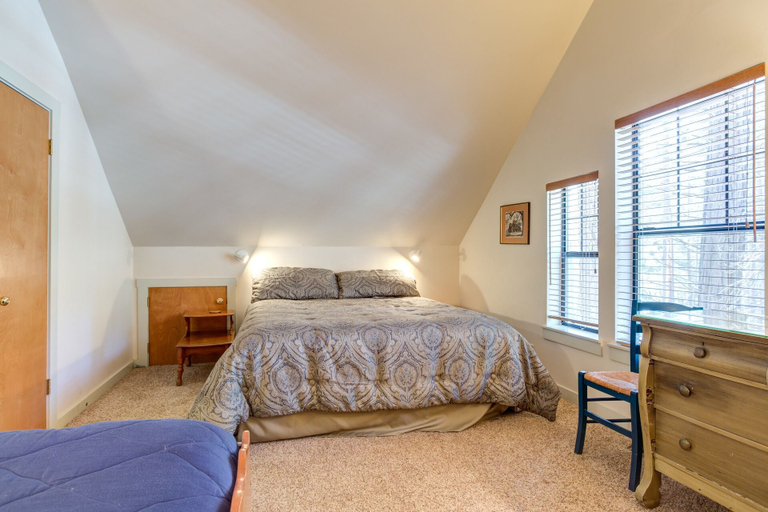 Bedroom 3, Wawona Retreat, Mariposa