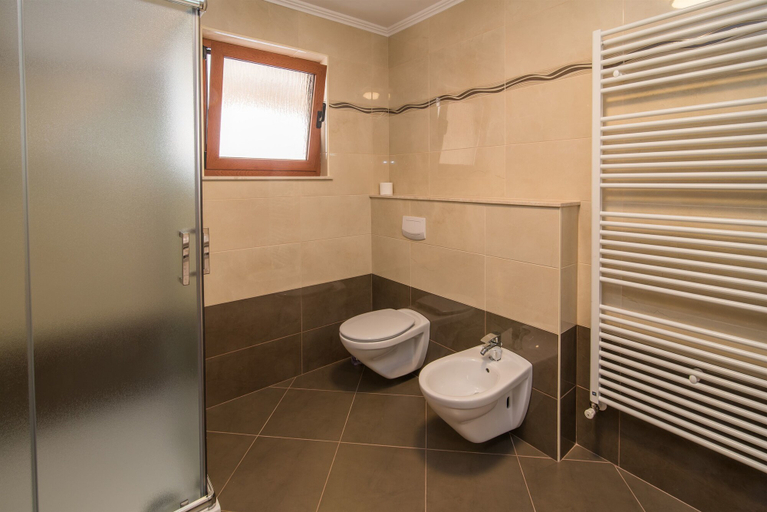 Bathroom 4, Holiday House Snjezana, Krk