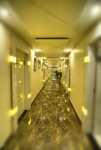 Public Area 5, Hotel Royal King, Vadodara