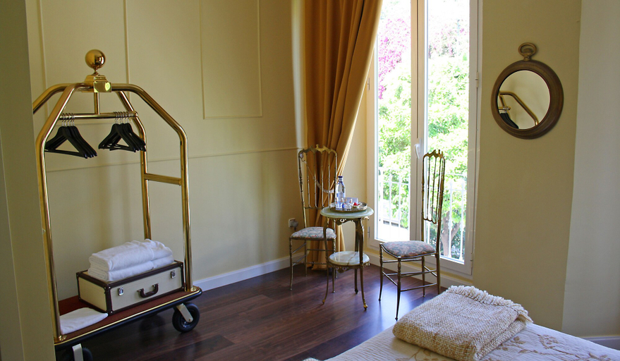 Bedroom 3, La Casa Azul B&B   Apartments, Málaga