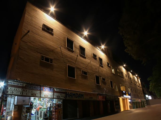 OYO 2361 Hotel Gopi Nath The Grand, Karnal