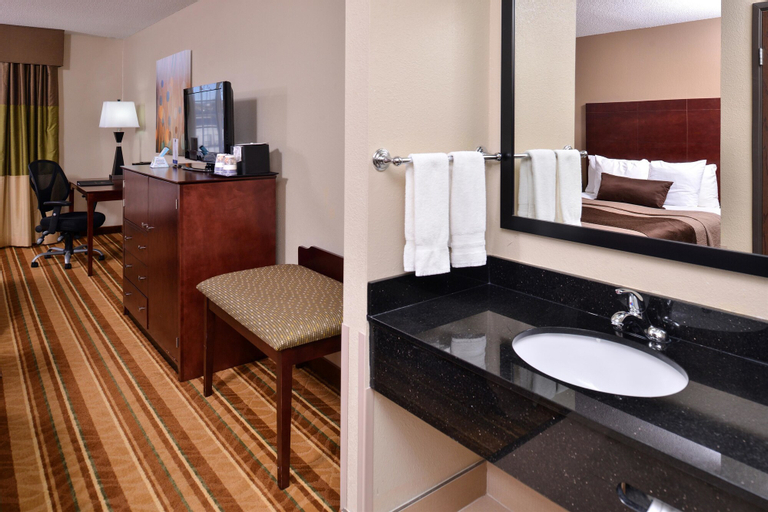 Bathroom 4