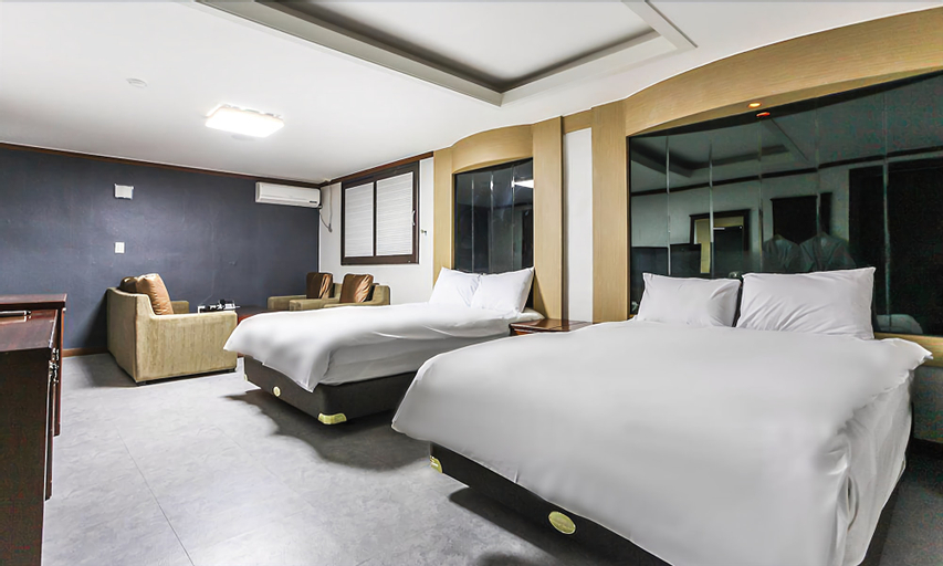 Donghae Eastern Hotel, Donghae