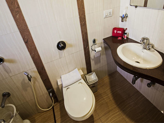 Bathroom 4, Hotel Planet Residency, Mumbai Suburban