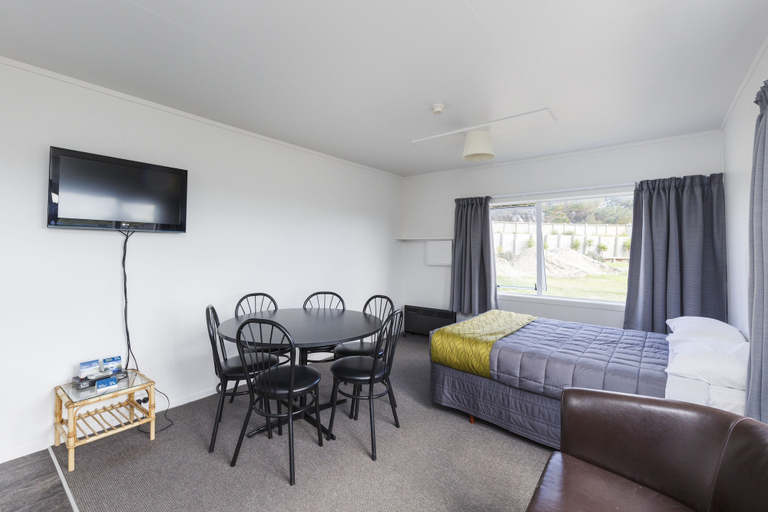 Bedroom 3, Foxton Beach Holiday Park, Horowhenua