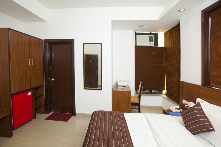 OYO 8761 Hotel Mall View, Gurgaon
