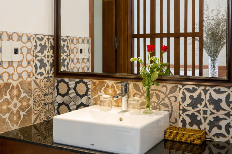 Aris Beach Apartment & Hotel, Ngũ Hành Sơn