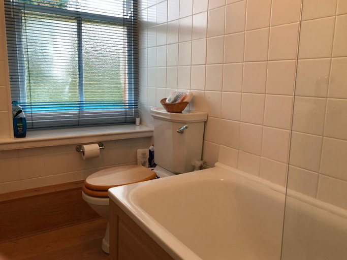 Bathroom 3, Rosedale Retreat B&B, Powys