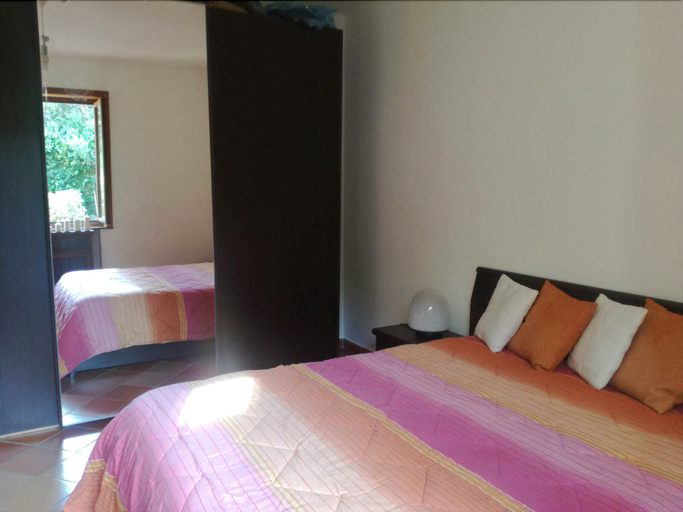 Bedroom 3, Villa Grande, Messina