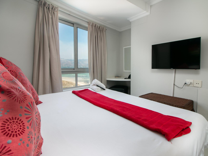 Bedroom 5, Ocean Breeze Hotel, City of Cape Town