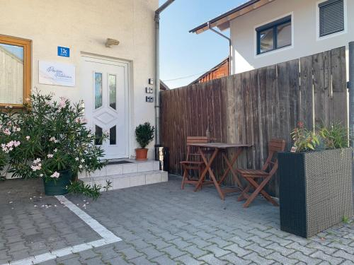 Pension Putzbrunn, München