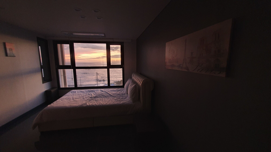 Bedroom 3, Havana, Pohang