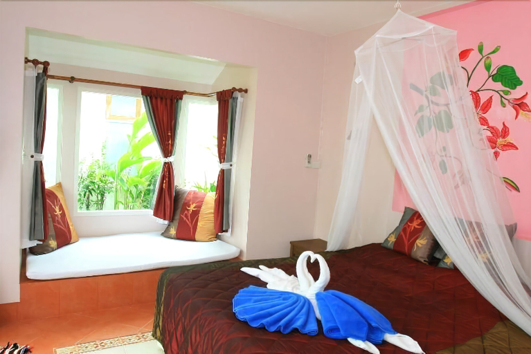 Bedroom 3, Baan Montra Beach Resort, Bang Saphan