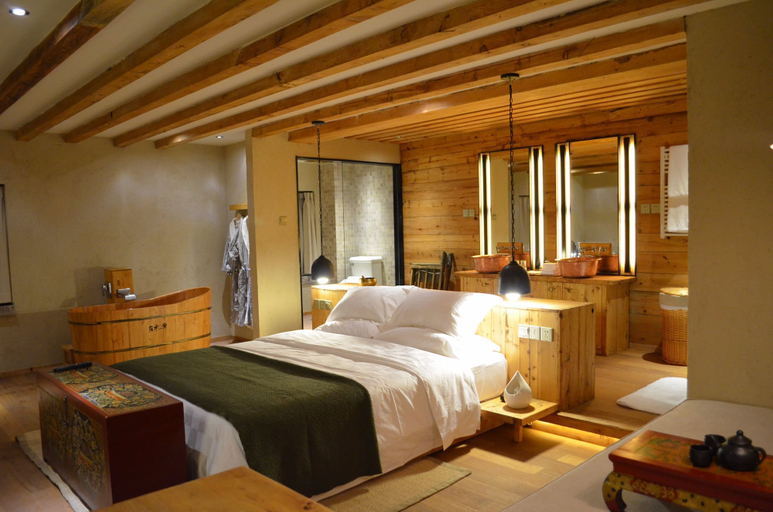 Bedroom 3, Blossom Hill Inn, Dêqên Tibetan