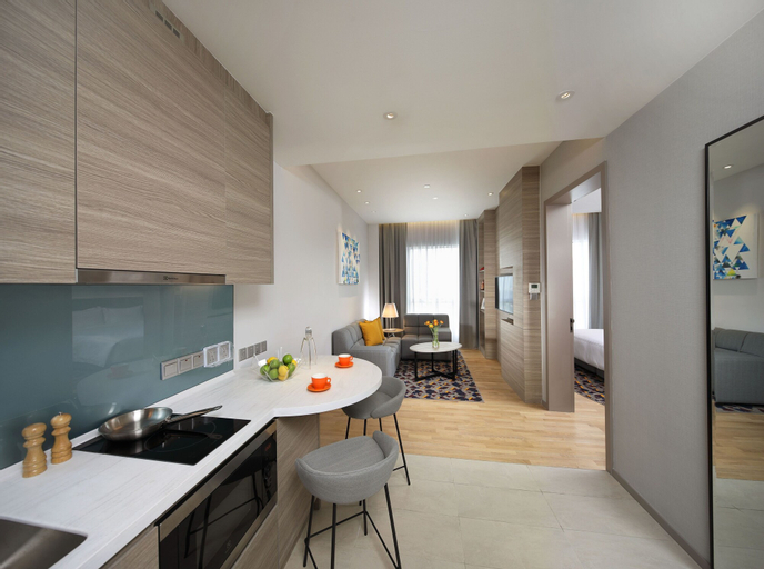 Dining Room 10