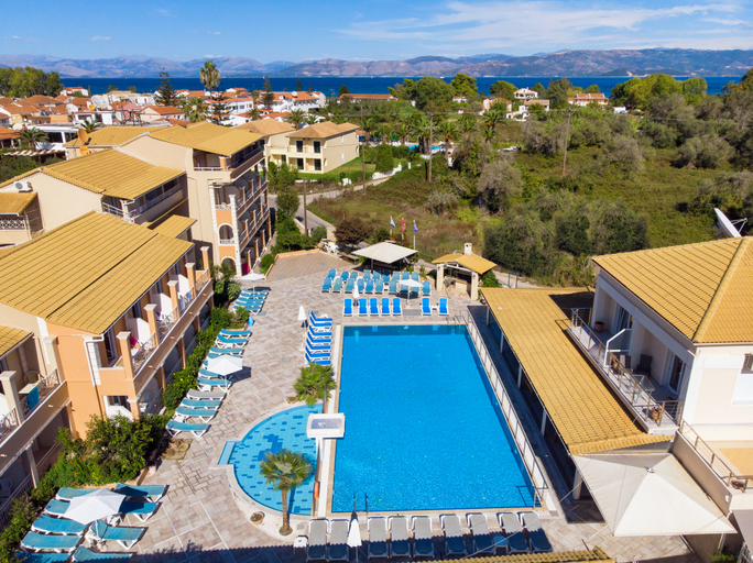 Public Area 4, Kavos Plaza, Ionian Islands