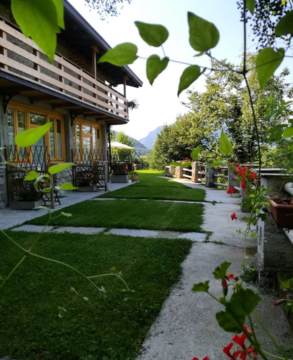 Exterior & Views 2, Agriturismo La Selvaggia, Lecco