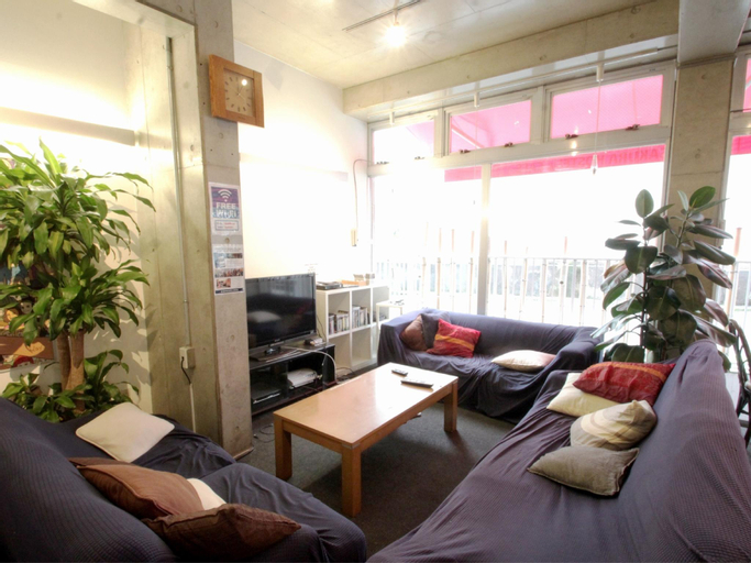 ENAKA Asakusa Central Hostel, Taitō
