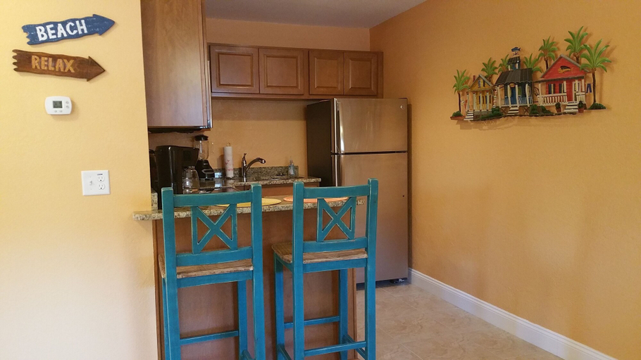 Others 5, Belle Vista, Pinellas