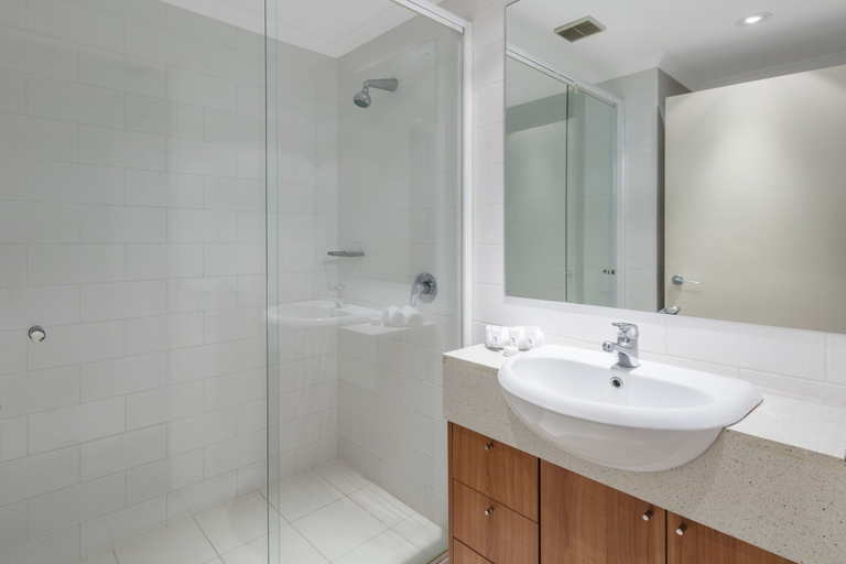 Bathroom 5, Waldorf Waitara Residential Apartments, Sydney