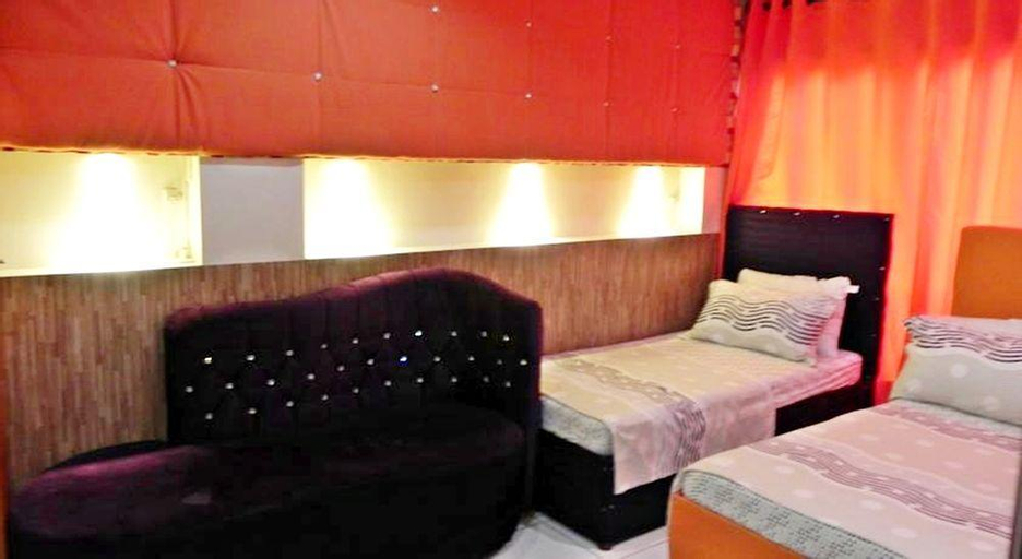 Sky Hotel, Quezon City