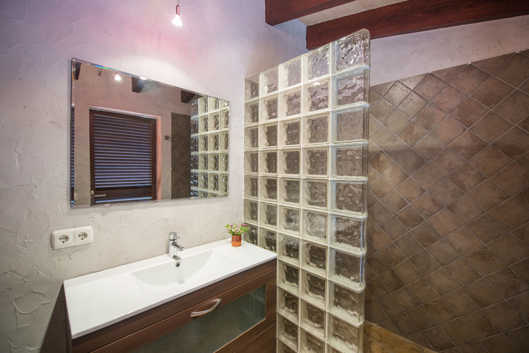 Bathroom 5, S'alqueria - Villa With Private Pool In Campanet, Baleares