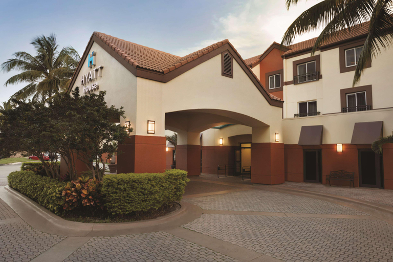 Exterior & Views 2, HYATT house Miami Airport, Miami-Dade
