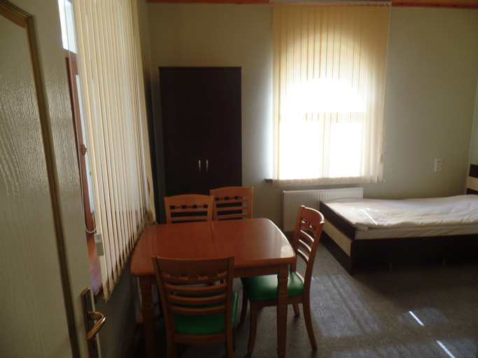 Lotos Goygol, Xanlar