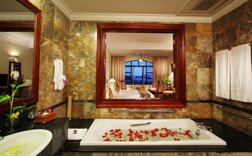 Hotel Saigon Morin, Huế
