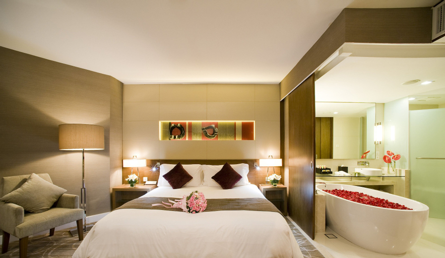 Centara Grand at Central Plaza Ladprao Bangkok, Chatuchak