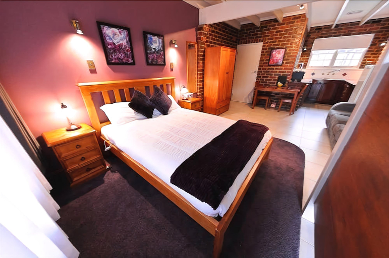 Bedroom 3, Greenvale Holiday Units, Mansfield