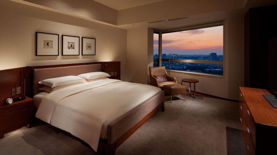 Bedroom 13