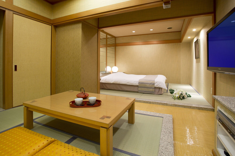 Bedroom 1, Hotel Tsubaki Inn, Sakai