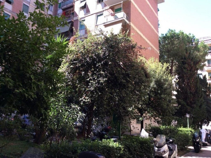 Exterior & Views 2, WhatsHouse Roma, Rome
