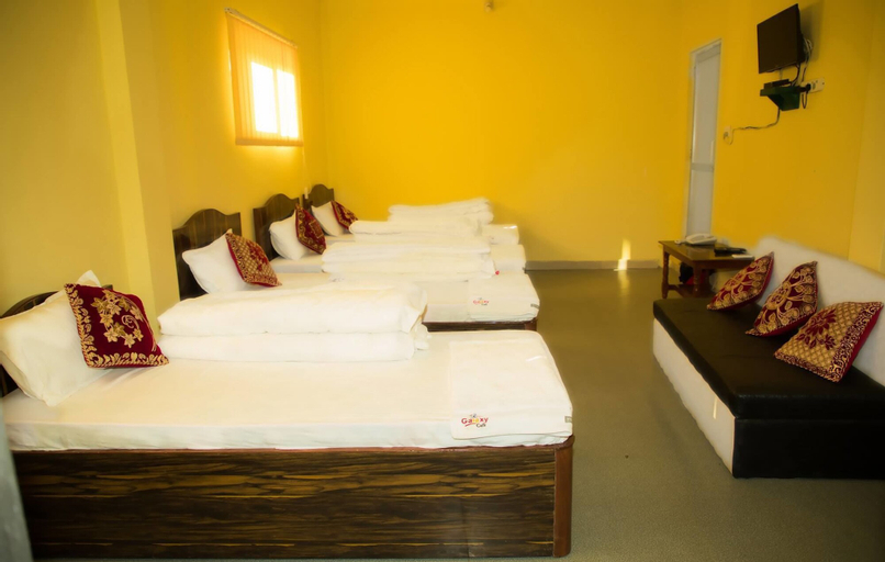 Galaxy Hotel, Seti
