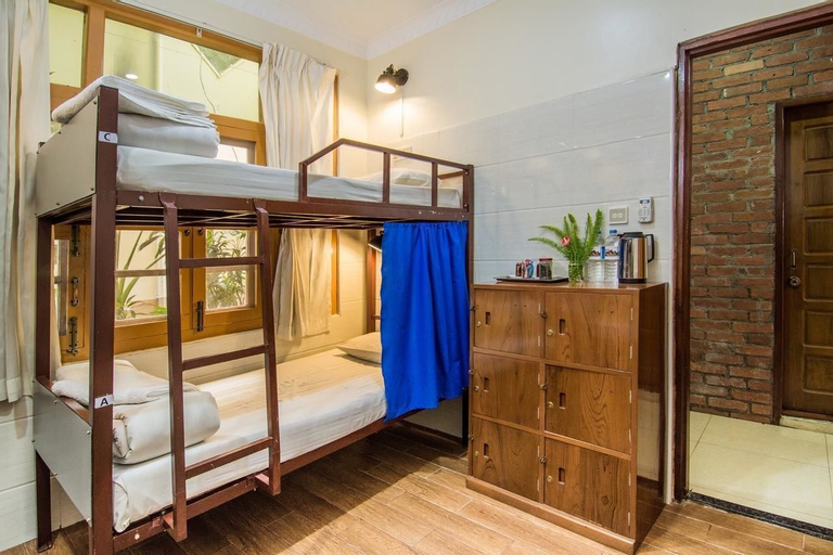 Mr. Charles Guest House - Hostel, Kyaukme