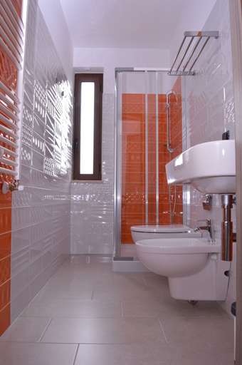 Bathroom 3, Prima Luce, Matera