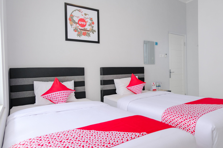 OYO 995 Alices Homestay Syariah, Jember