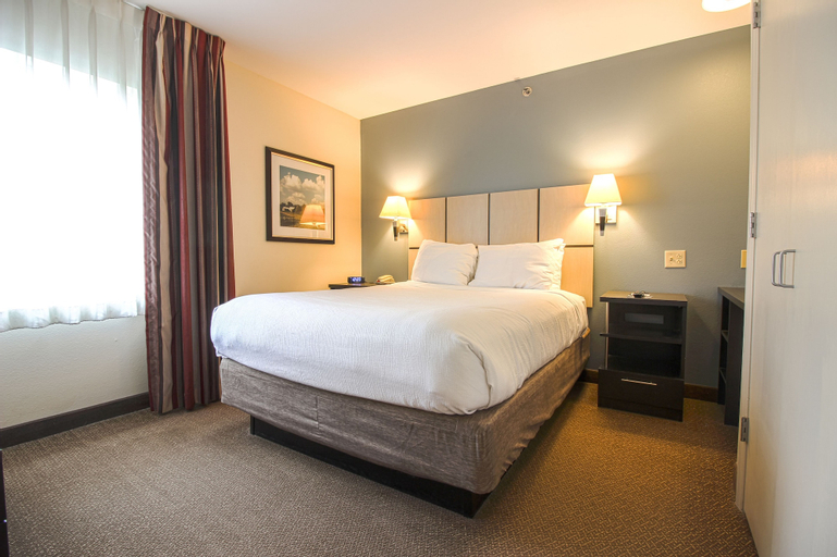 Bedroom 18