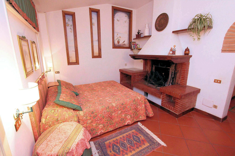 Bedroom 3, Villa Rossana, Pisa