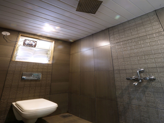 Bathroom 4, Hotel White House Beach resort, Raigarh
