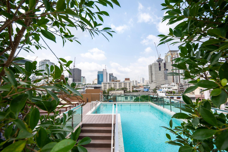 Hyde Park Hotel Bangkok, Ratchathewi