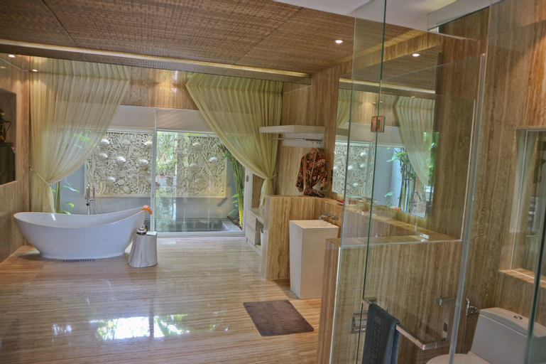 Grand Mega Resort & Spa Cepu, Blora