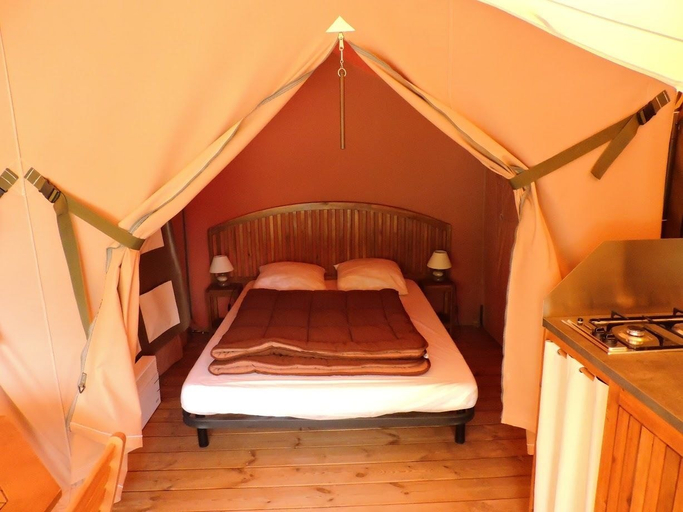 Bedroom 4, Camping d'Audinet - Résidence Toilée, Haute-Loire