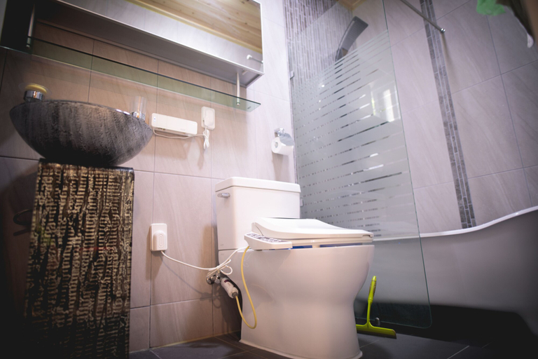Bathroom 4, Private Family Homestay - Farm Square, Jeju